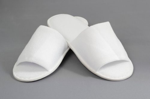 Offene Hotelpantoffeln aus Frottee